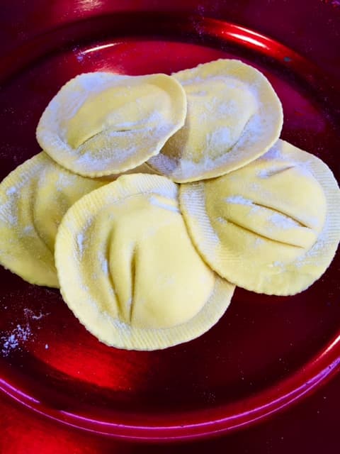 Ravioli artigianali preparati da Pasta Piemonte a Mentone